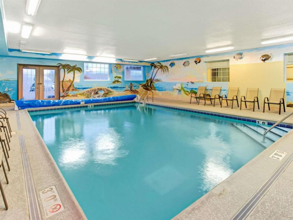 Super 8 by Wyndham Gurnee Image 16