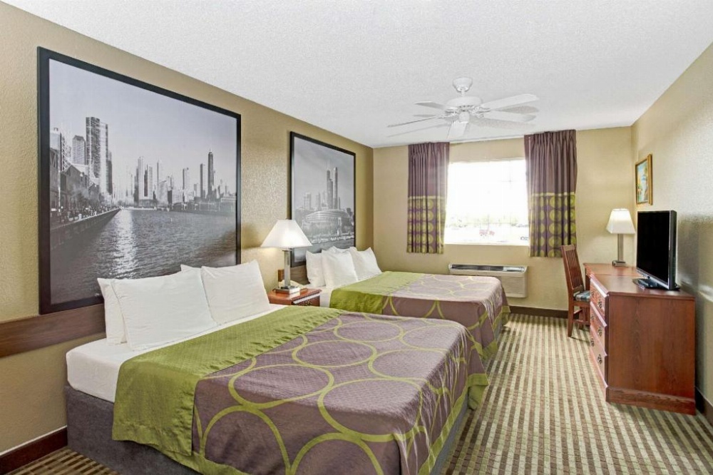 Super 8 by Wyndham Gurnee Image 19