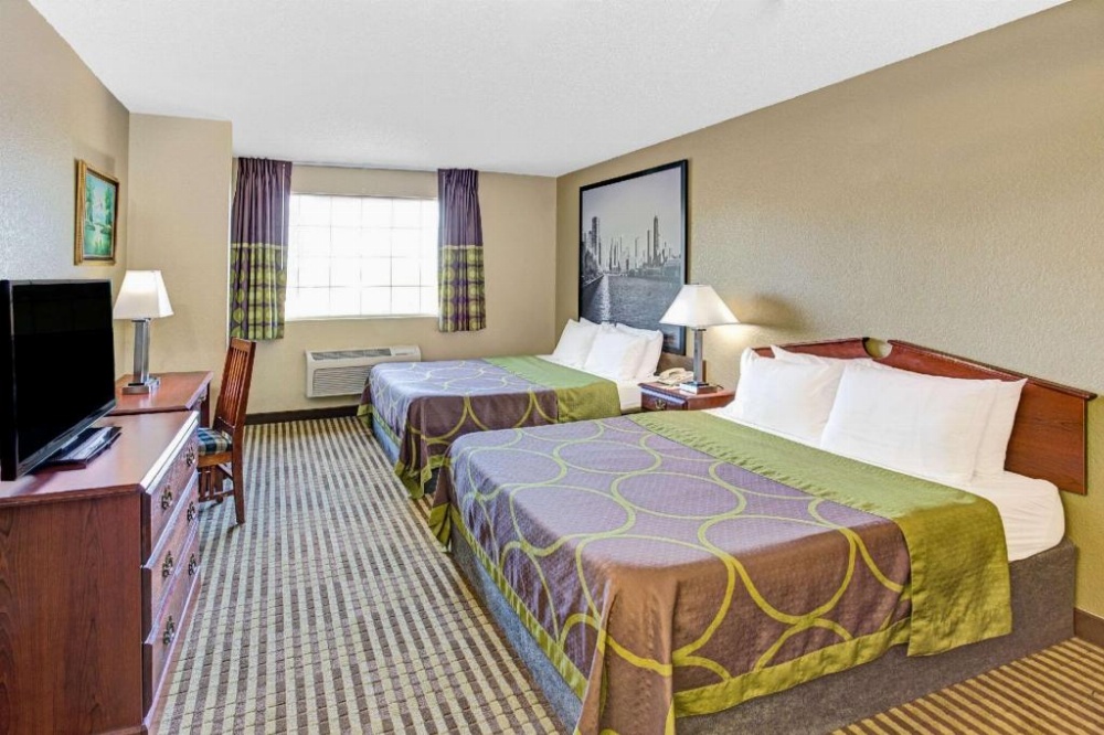 Super 8 by Wyndham Gurnee Image 21